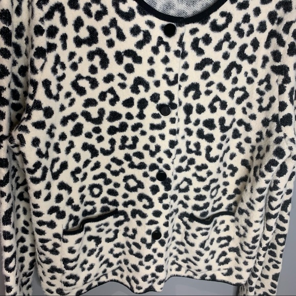 Ann Taylor Cardigan Leopard Animal Print Button Up Fuzzy Soft Cardigan - Picture 4 of 11